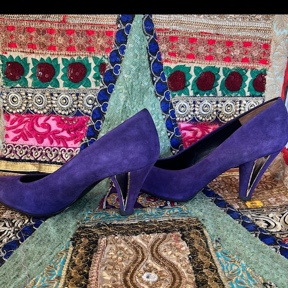 VTG 80s Charles Jourdan Paris Purple Suede Pumps Heels Made in France